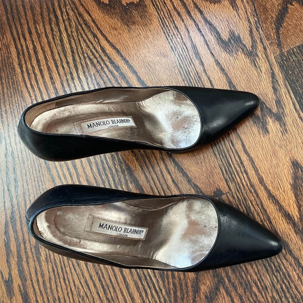 manolo blahnik - Picture 3 of 9